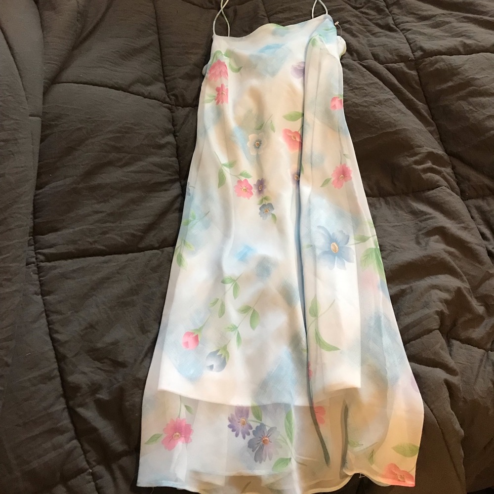 Blue Amazing brand dress with cute flower print, size large.